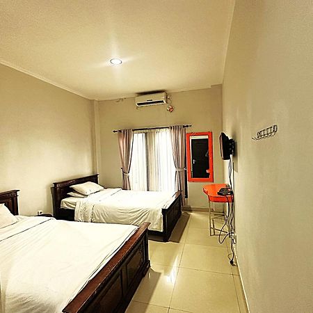 OYO 3156 Hotel Warta Dua Denpasar  Bagian luar foto