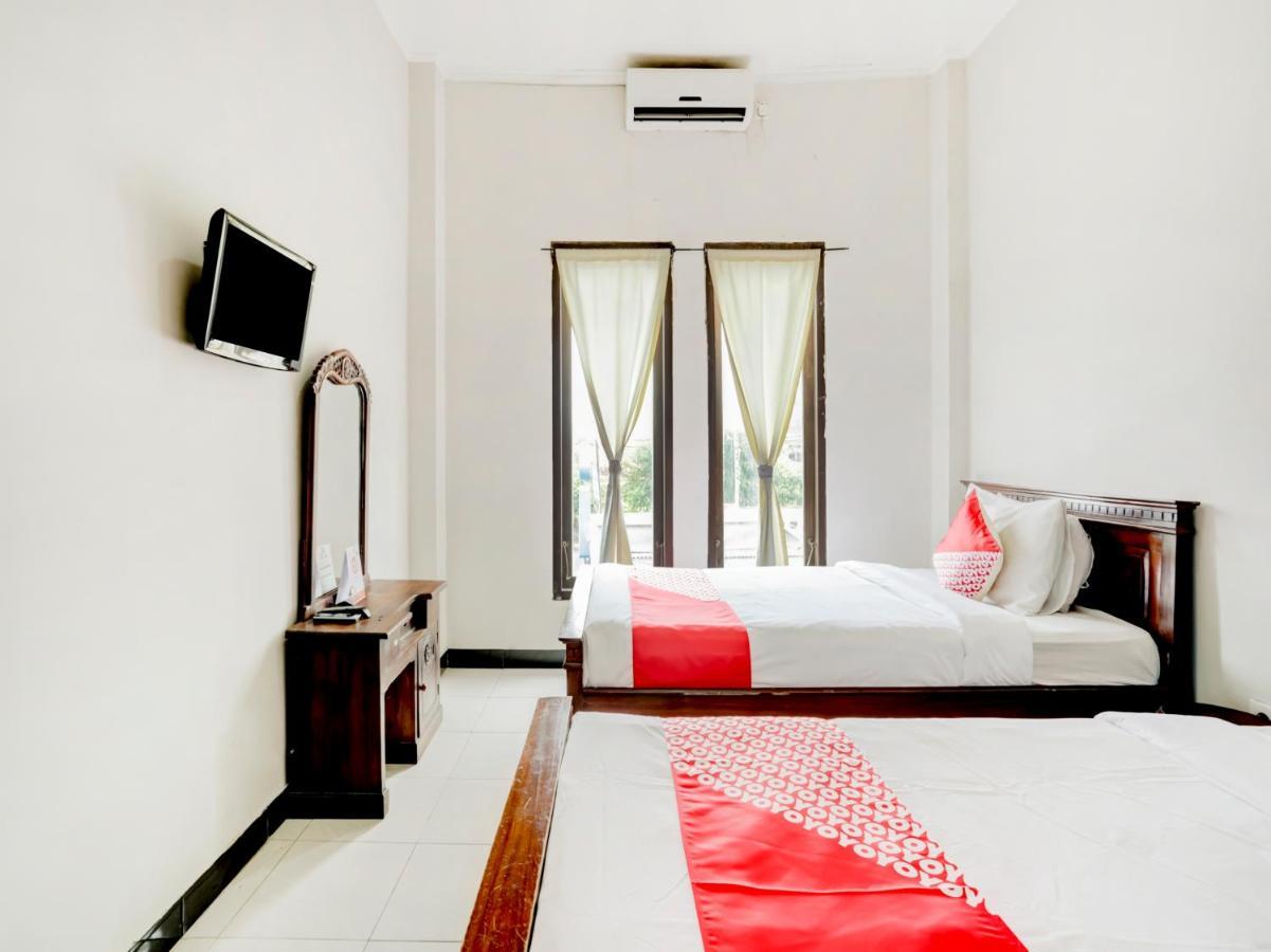 OYO 3156 Hotel Warta Dua Denpasar  Bagian luar foto