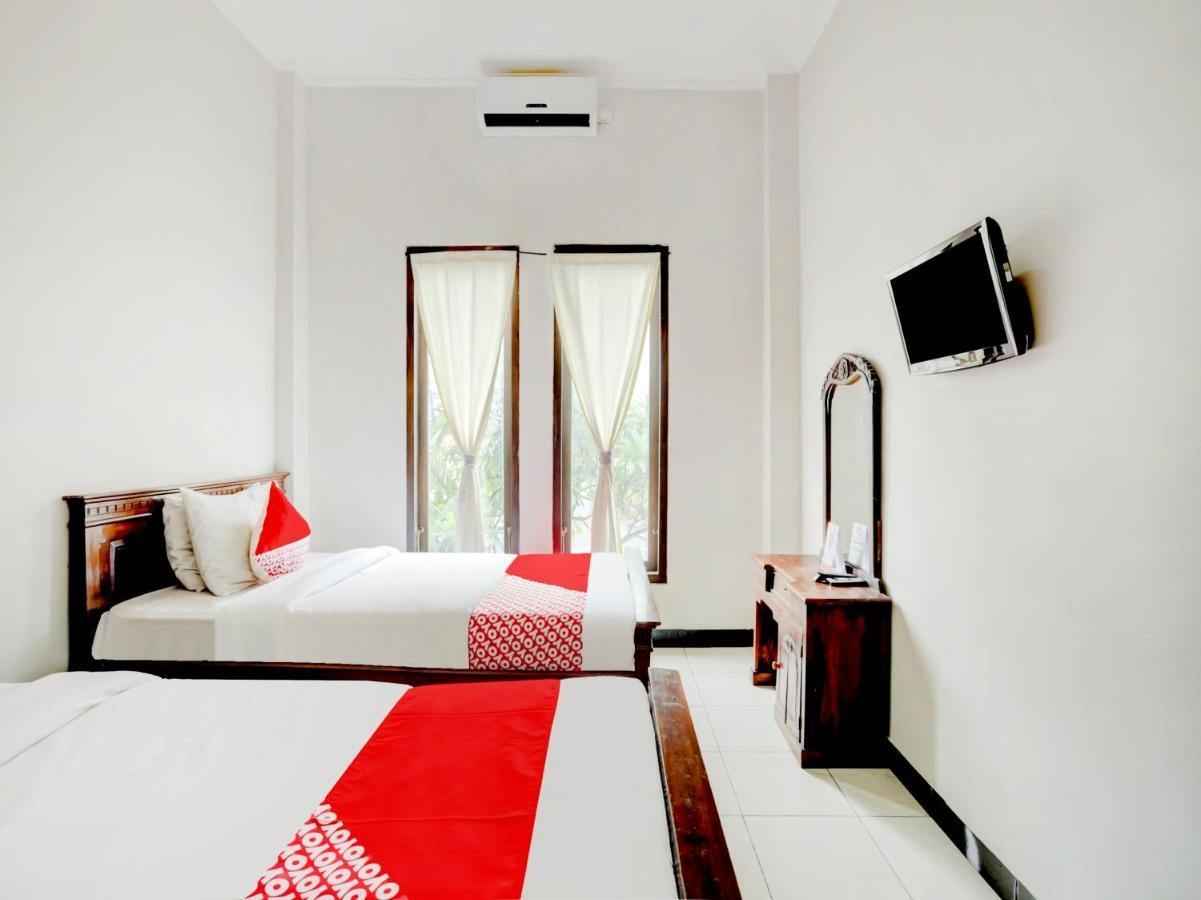 OYO 3156 Hotel Warta Dua Denpasar  Bagian luar foto