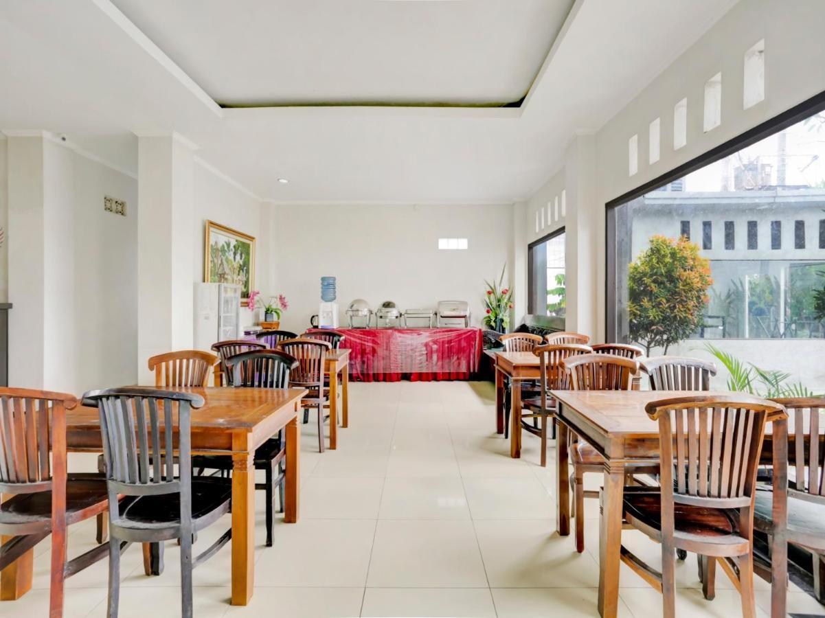 OYO 3156 Hotel Warta Dua Denpasar  Bagian luar foto
