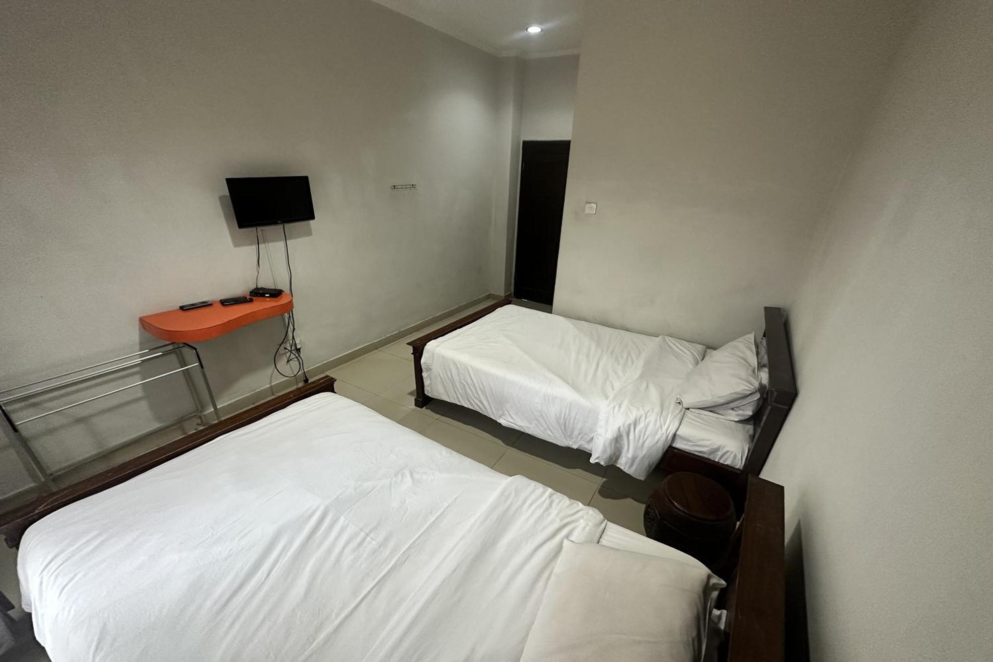 OYO 3156 Hotel Warta Dua Denpasar  Bagian luar foto