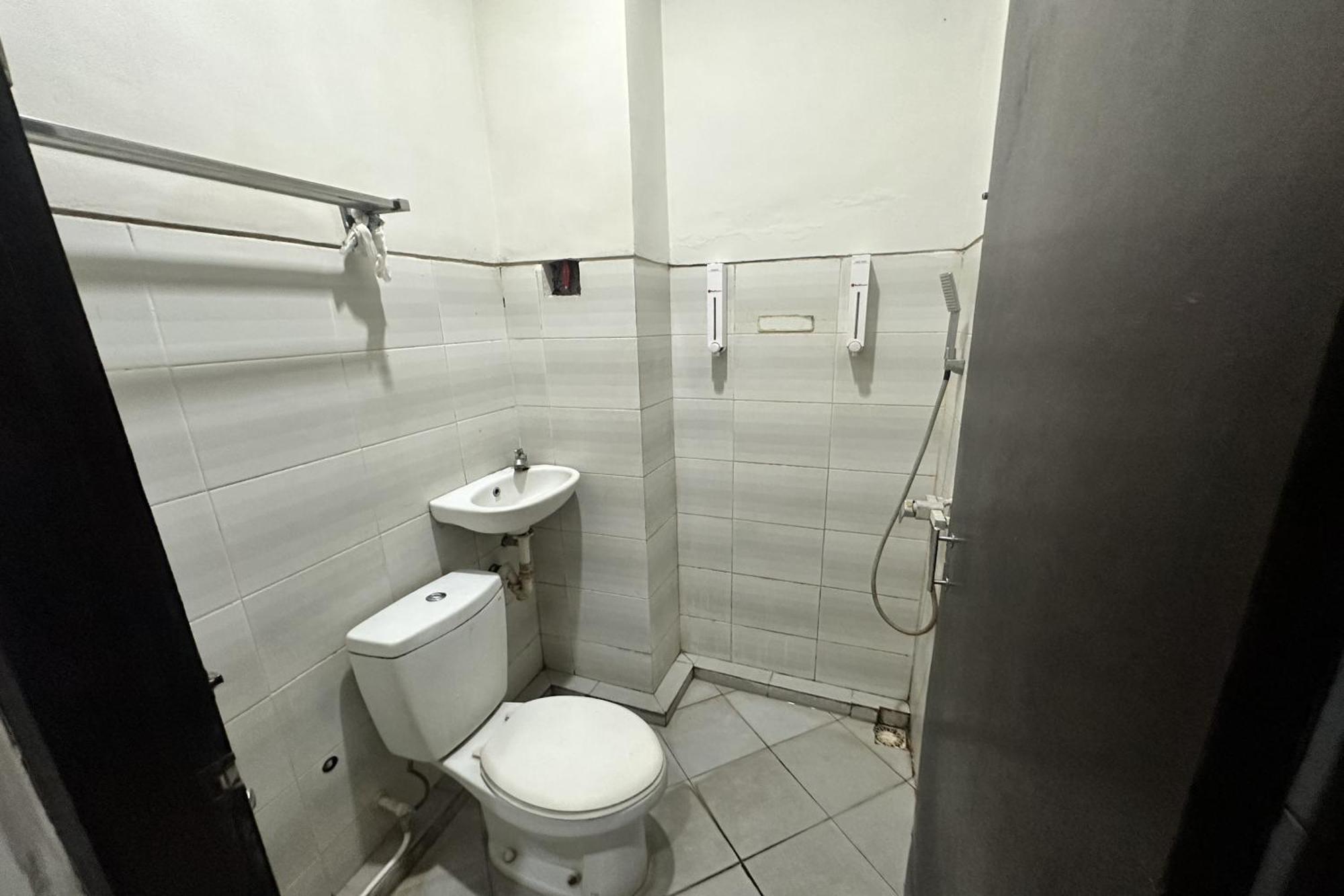 OYO 3156 Hotel Warta Dua Denpasar  Bagian luar foto