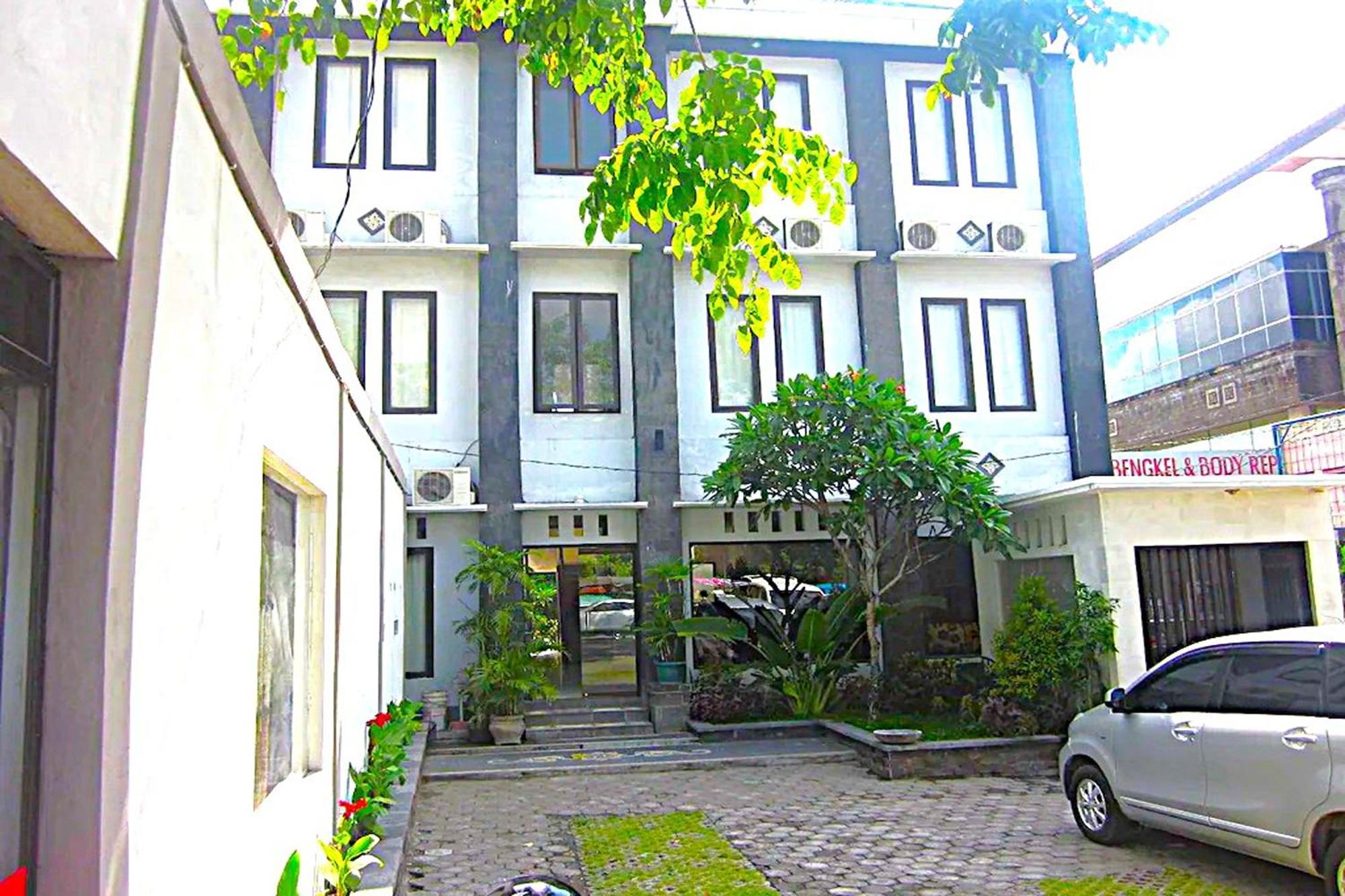 OYO 3156 Hotel Warta Dua Denpasar  Bagian luar foto