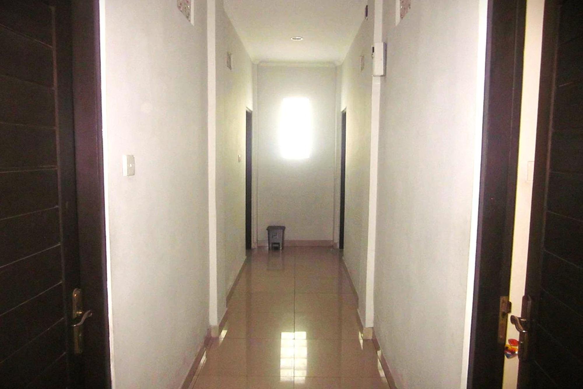 OYO 3156 Hotel Warta Dua Denpasar  Bagian luar foto